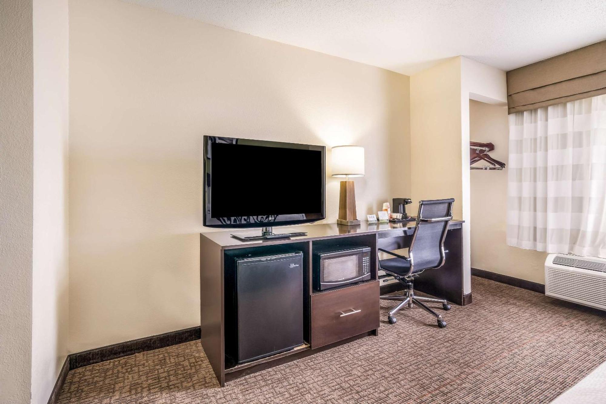 Sleep Inn & Suites Jacksonville Near Camp Lejeune Exterior foto